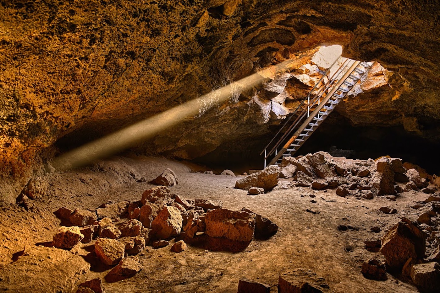Explore Boyd Cave