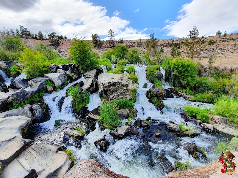 Visit the Cline Falls State Scenic Viewpoint