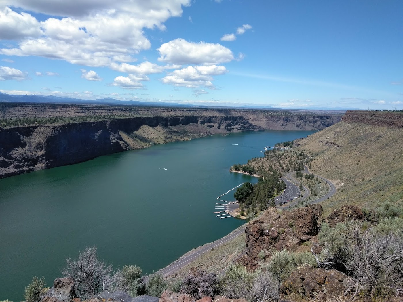 Kayak or paddleboard Lake Billy Chinook